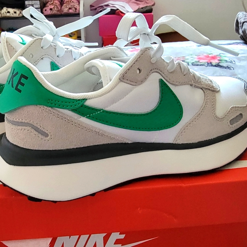 Nike Phoenix Waffle